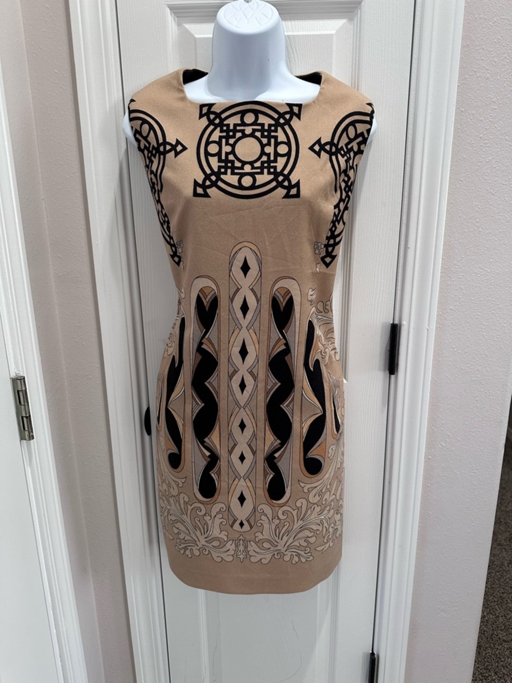 Elegant Tan Bessi Mini Dress with Black Graphic Motif 100% Lana Wool